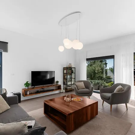 Marko Aurelia By Interhome