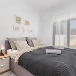 Marko Aurelia By Interhome Villa Tar-Vabriga