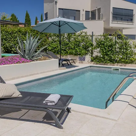 Marko Aurelia By Interhome * Tar-Vabriga