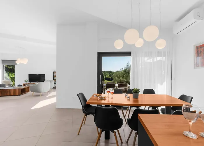 Marko Aurelia By Interhome * Tar-Vabriga